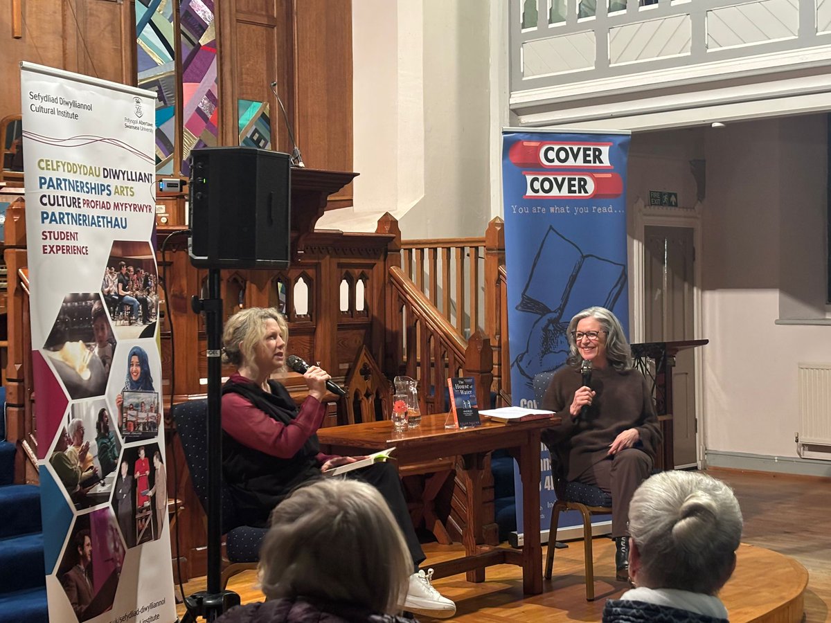 Culture_SwanUni's tweet photo. A wonderful night at Tabernacle, Mumbles with celebrated Welsh author and screenwriter, @fflur_dafydd and @jfraserwriter. Fflur is celebrating the release of her latest novel, 'The House of Water' - a captivating and addictive domestic thriller with an unforgettable twist. https://t.co/7ut8KL7hEo