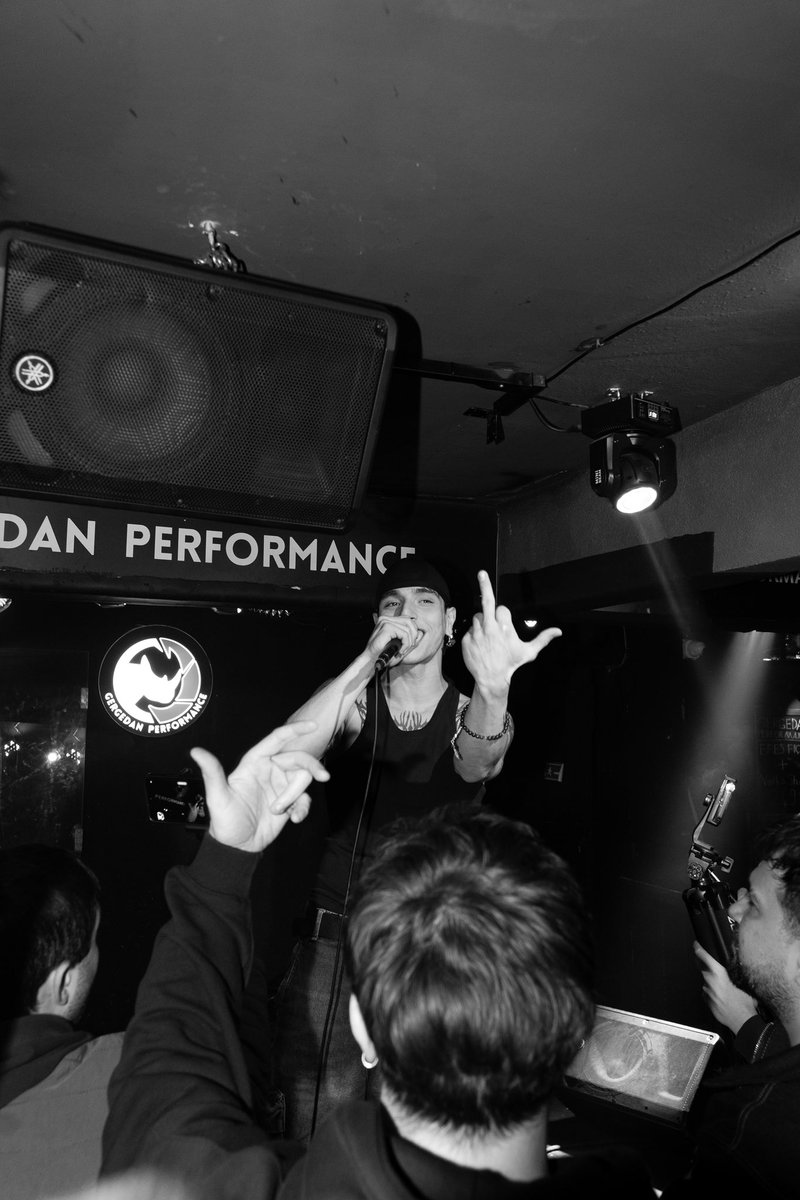 dantefaze tweet media