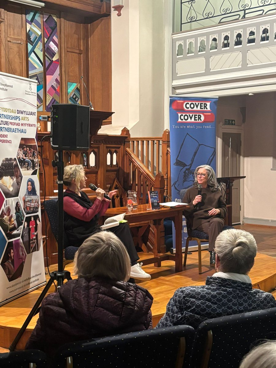 Culture_SwanUni's tweet photo. A wonderful night at Tabernacle, Mumbles with celebrated Welsh author and screenwriter, @fflur_dafydd and @jfraserwriter. Fflur is celebrating the release of her latest novel, 'The House of Water' - a captivating and addictive domestic thriller with an unforgettable twist. https://t.co/7ut8KL7hEo