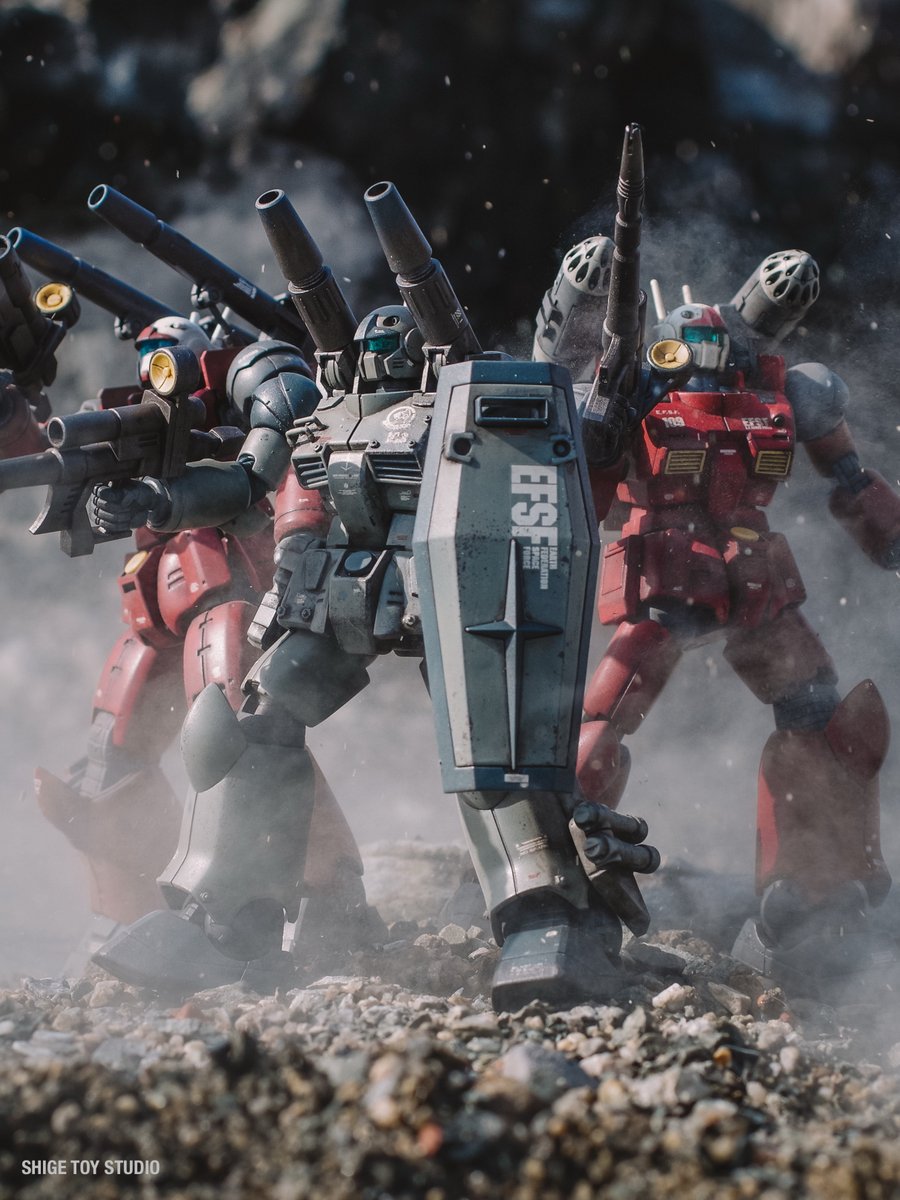 SHIGETOYSTUDIO's tweet photo. #地球連邦軍あつまれ
ガンキャノン部隊完成しました。 https://t.co/g5LrDZLegv