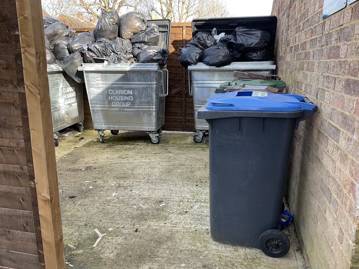 Mogsiemus tweet media