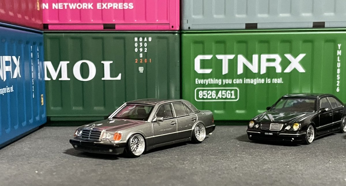 BujzHUspw6MGDUE's tweet image. 1/DCM W124 500E

セルシオより好きなコチラを先に・・
ホイールは迷ったけど大きめで。

　やはり今でも憧れの一台

#164scale
#customcar