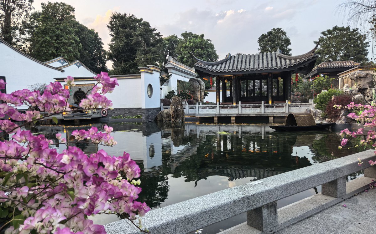 Hug（蓝V互关） tweet media