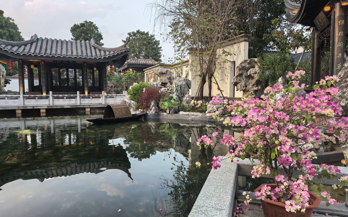 Hug（蓝V互关） tweet media