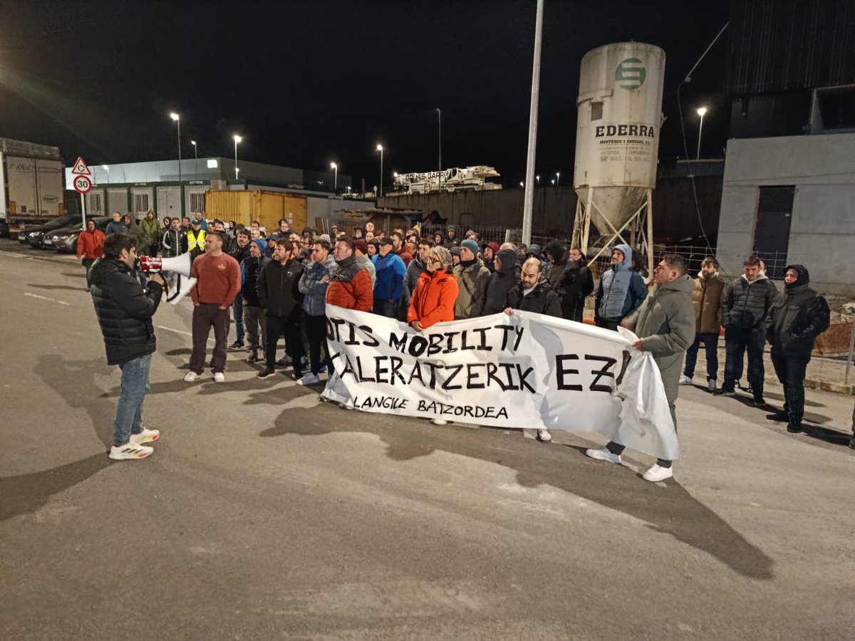 ⚠️OTIS MOBILITYKO LANGILEAK GREBAN!💥

Produkzioa geldituz eta %100eko jarraipenarekin hasi dute 5 eguneko borrokaldia Donostiko OTISeko langileek. Enpresak eginiko kaleratze arbitrarioa salatu eta atzera egin dezan borrokan jarraituko dugu!❌

Gora langileon borroka!!!!✊