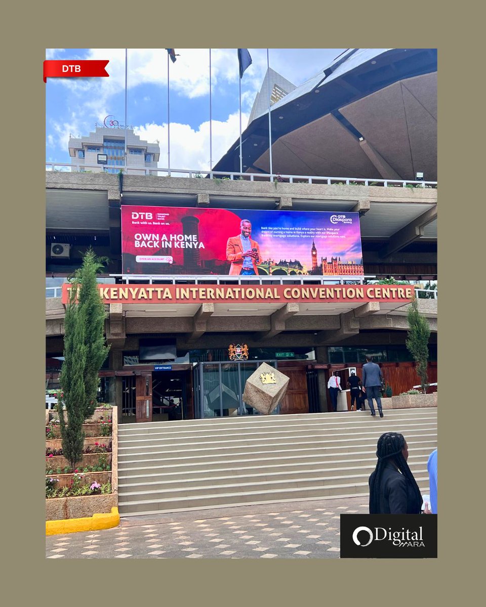 DigitalMara1's tweet photo. Unmissable. Unstoppable. Just like your business goals. Bank on us at the centre of it all. 

#UnmissablePresence
#NairobiSkyline
#DigitalInnovation
#OOHAdvertisingKenya
#IconicBanking https://t.co/bfxCpAsrbP
