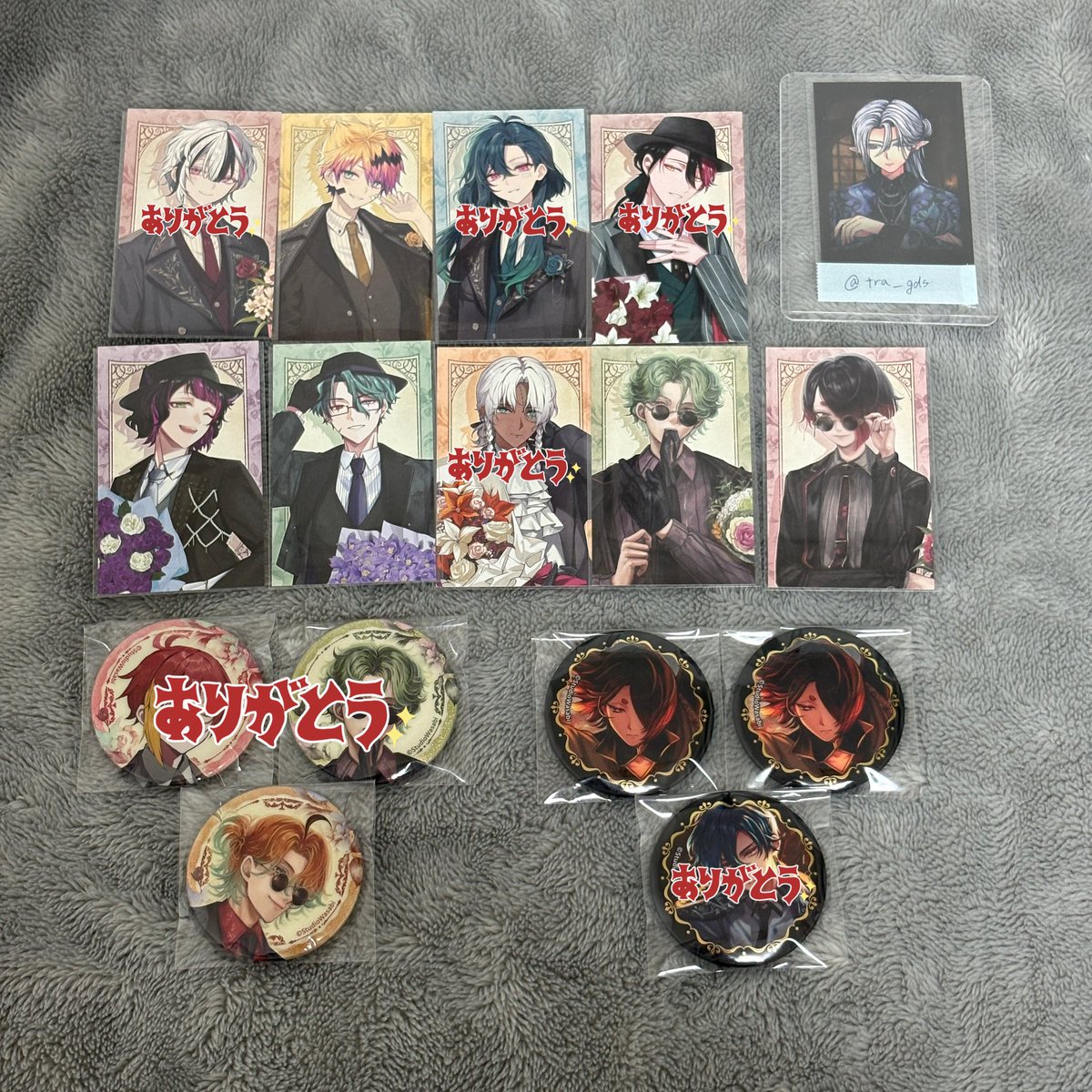 交換 譲渡】あくねこ 悪魔執事と黒い猫 缶バッジ 4周年 花束カード