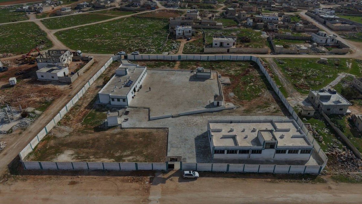 QalaatAlMudiq's tweet image. #Syria: 2 additional schools reopened in the SE. #Idlib countryside after being rehabilitated.

Work was funded by the campaign to support the reconstruction in the province.