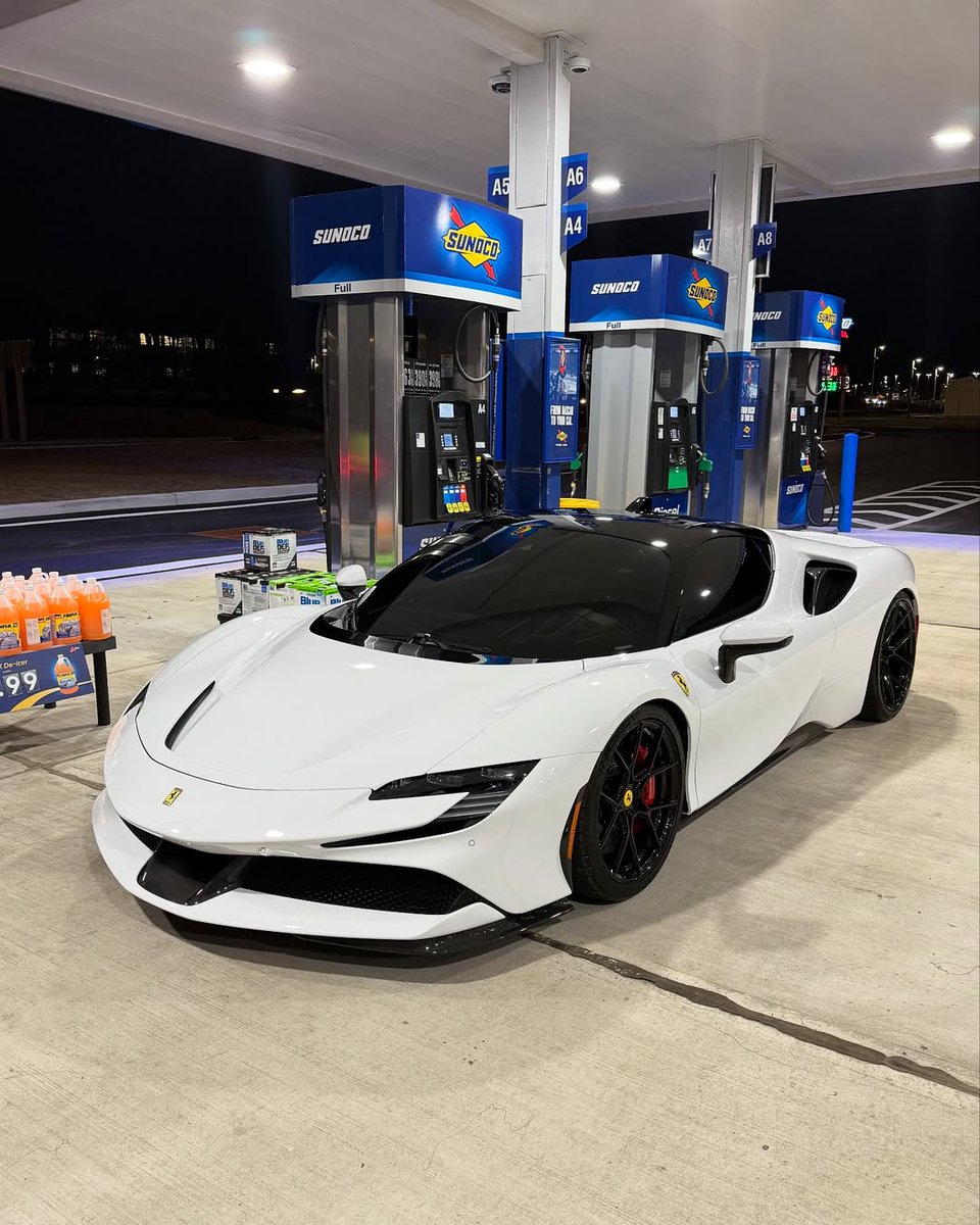 Elitecargasm's tweet image. Ferrari SF90 Spider ❄️
