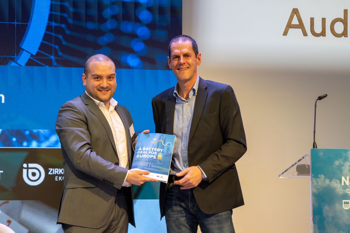 CIDETEC_'s tweet image. A Battery Deal for Europe.

✒️Article by Dr. Oscar Miguel | Deputy Director at CIDETEC Energy Storage.

👉Read the full article: cidetec.es/en/a-battery-d…

#CidetecEnergyStorage #GreenFuture #CIDETEC #BatteryDeal