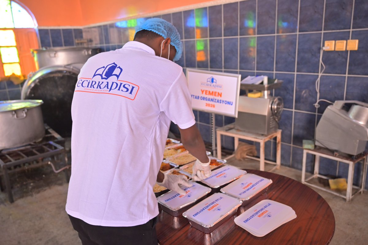 📍 YEMEN - İFTAR YEMEĞİ

Birçok mazlum coğrafyada olduğu gibi Yemen’de de ihtiyaç sahipleri için iftar sofraları hazırlıyoruz.

Bir lokma, bir dua...

Bir iftar, bin ecir…