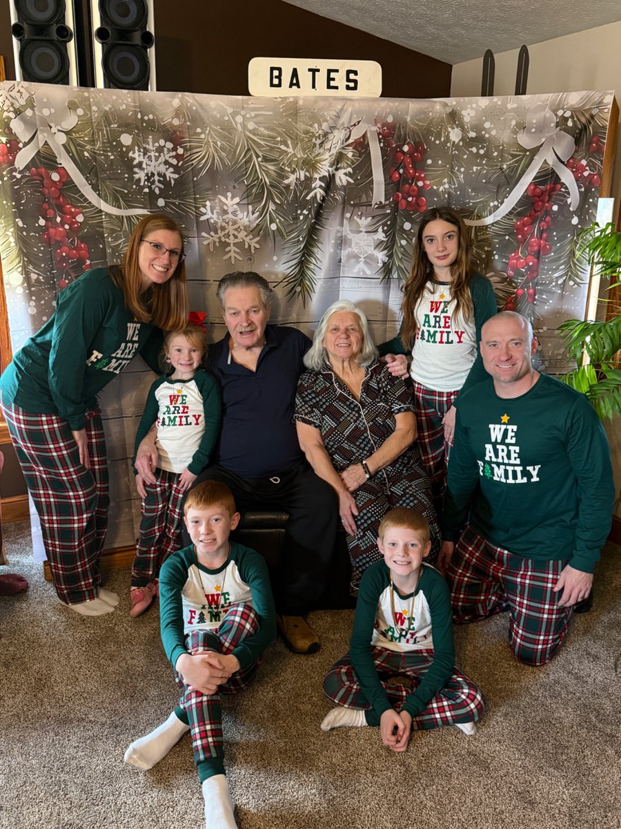 Alan Vanderink tweet media