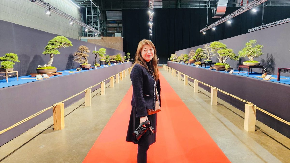 makikoba7's tweet image. 無事に26回Trophyが終わりました!! 
たくさんの素晴らしい樹, 飾り, 盆友にお会いでき感激いたしました. 中山仙山先生もこの笑顔です☺️

#trophy #盆栽