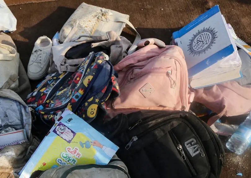 از «شجره طیبه» میناب چیزی جز آوار و حسرت باقی نماند. حمله موشکی به محل تحصیل کودکان، مصداق بارز جنایت علیه بشریت است. صدای کودکان بی‌گناه ایران باشیم که قربانی این جنگ خانمان‌سوز شده‌اند. 🥀
#جنگ_ایران #میناب #حقوق_کودک
#Iran #IranWar