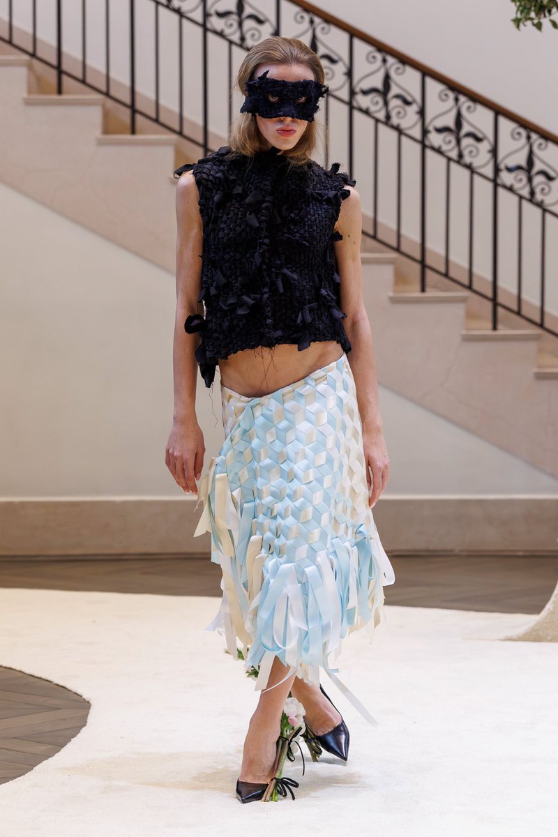 HFsarahb's tweet photo. TheVxlley fall rtw 2026 https://t.co/uHm9GVwujH