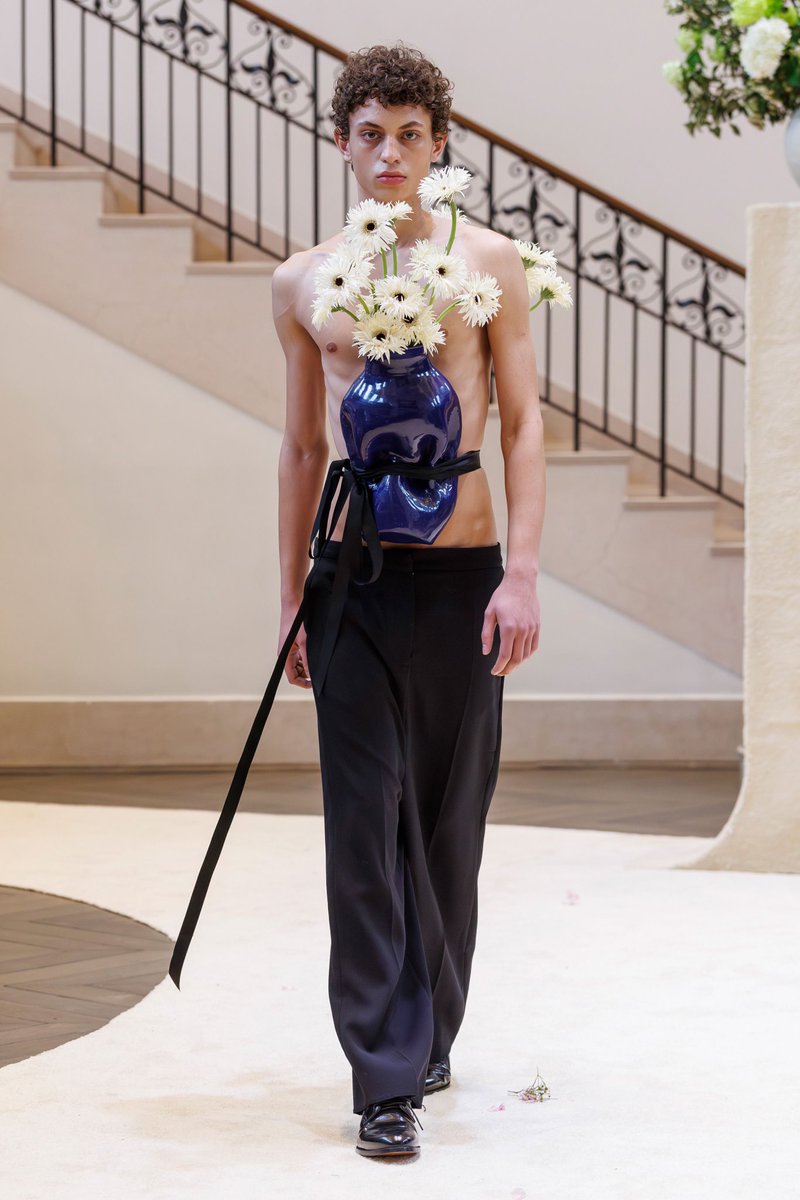 HFsarahb's tweet photo. TheVxlley fall rtw 2026 https://t.co/uHm9GVwujH