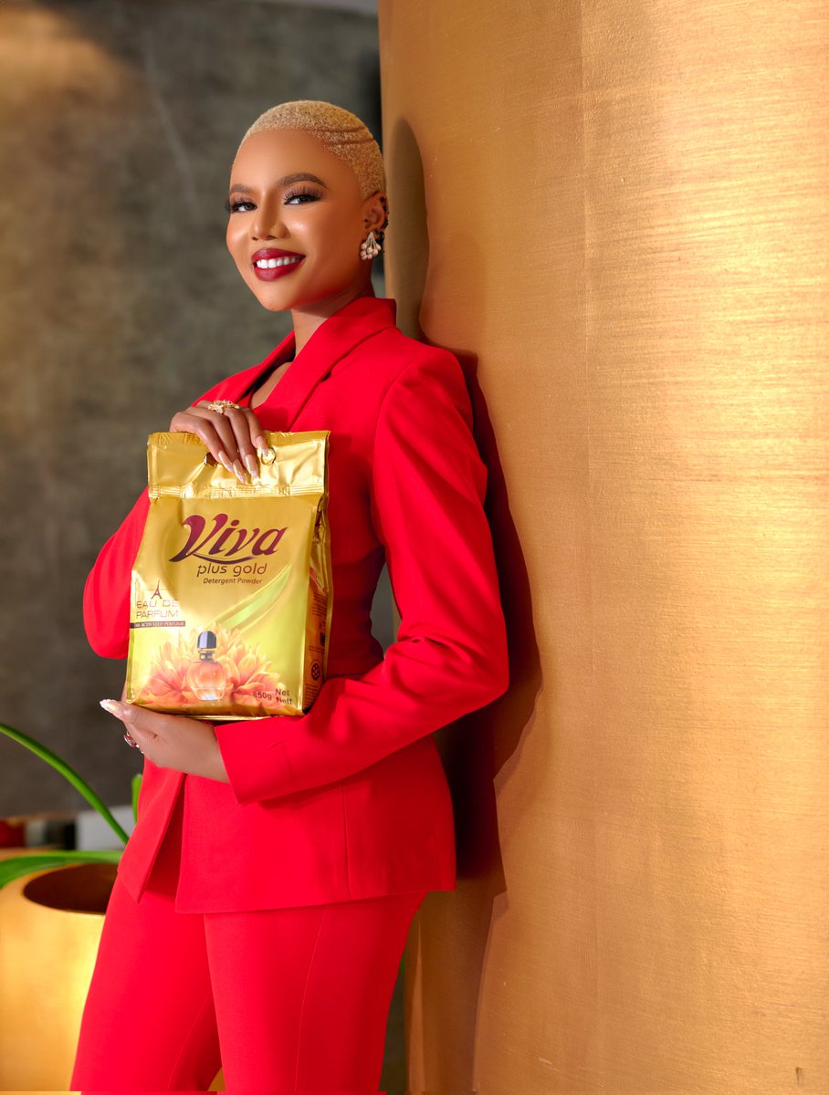 VivaDetergent's tweet photo. Happy New month, Vivans.
March with confidence! Look good, smell good with Viva. π
#SpotlesslyCleanWithViva
#ILoveMyVivaForever https://t.co/a3PZ5CHyMe