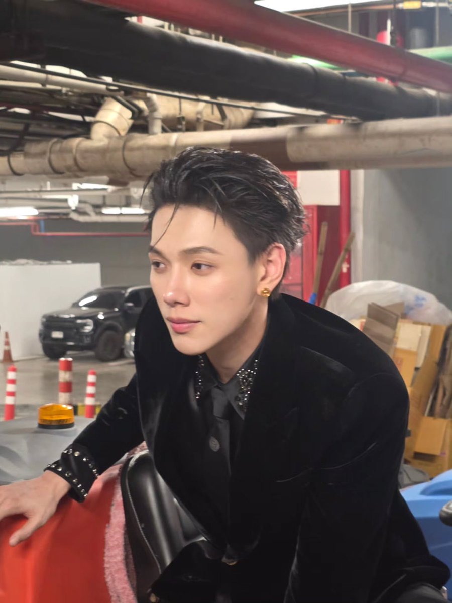 ตัวปะป๊าแห่งการประเทศไทยมาก ตัวแด๊ดดี้ เมะตี๋ตัวท็อปสุดๆ อยากกราบว่ะ พ่อหนูชื่อพิท 😭🙏

#ต้าห์อู๋ #DAOU #oueiija