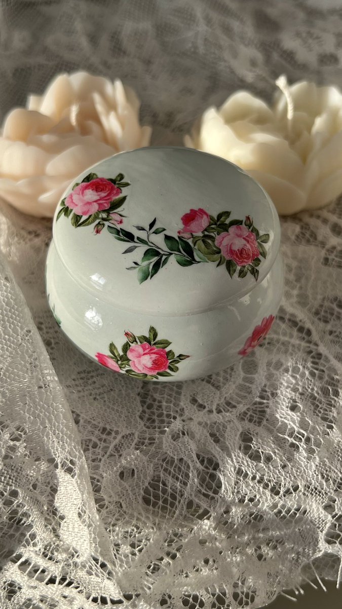 Anna Truf tweet media