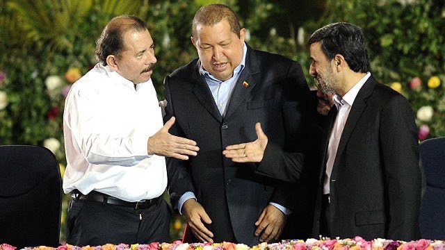 CYNTHIALVAREZ73's tweet photo. @realDonaldTrump  
No seas así con Nicaragua 🇳🇮 
Falta el régimen sandinista terrorista.
Dos cosas:
Llévate a este con toda su familia de estúpidos parásitos criminales.
Y declara al SANDINISMO FSLN y sus satélites organización Terrorista YA!!! https://t.co/HfRqInitQw
