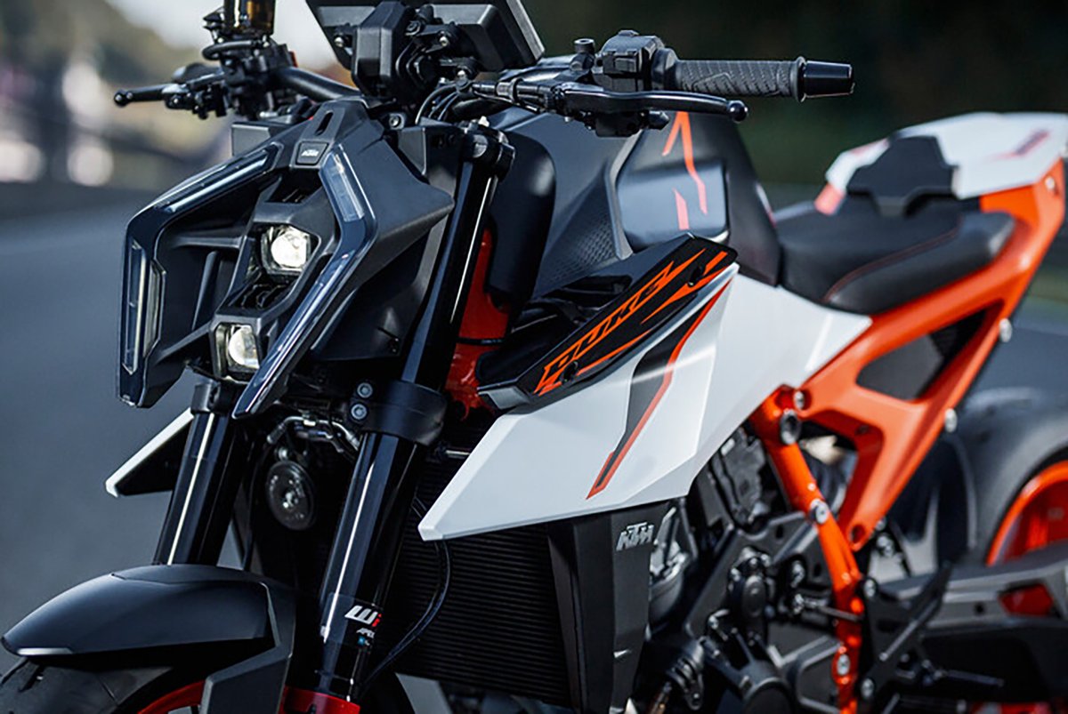 responsejp's tweet image. KTM『990 DUKE』に「R」登場！ 127psにパワーアップして4月発売…207万円
response.jp/article/2026/0…

#バイク #新型車 #KTM