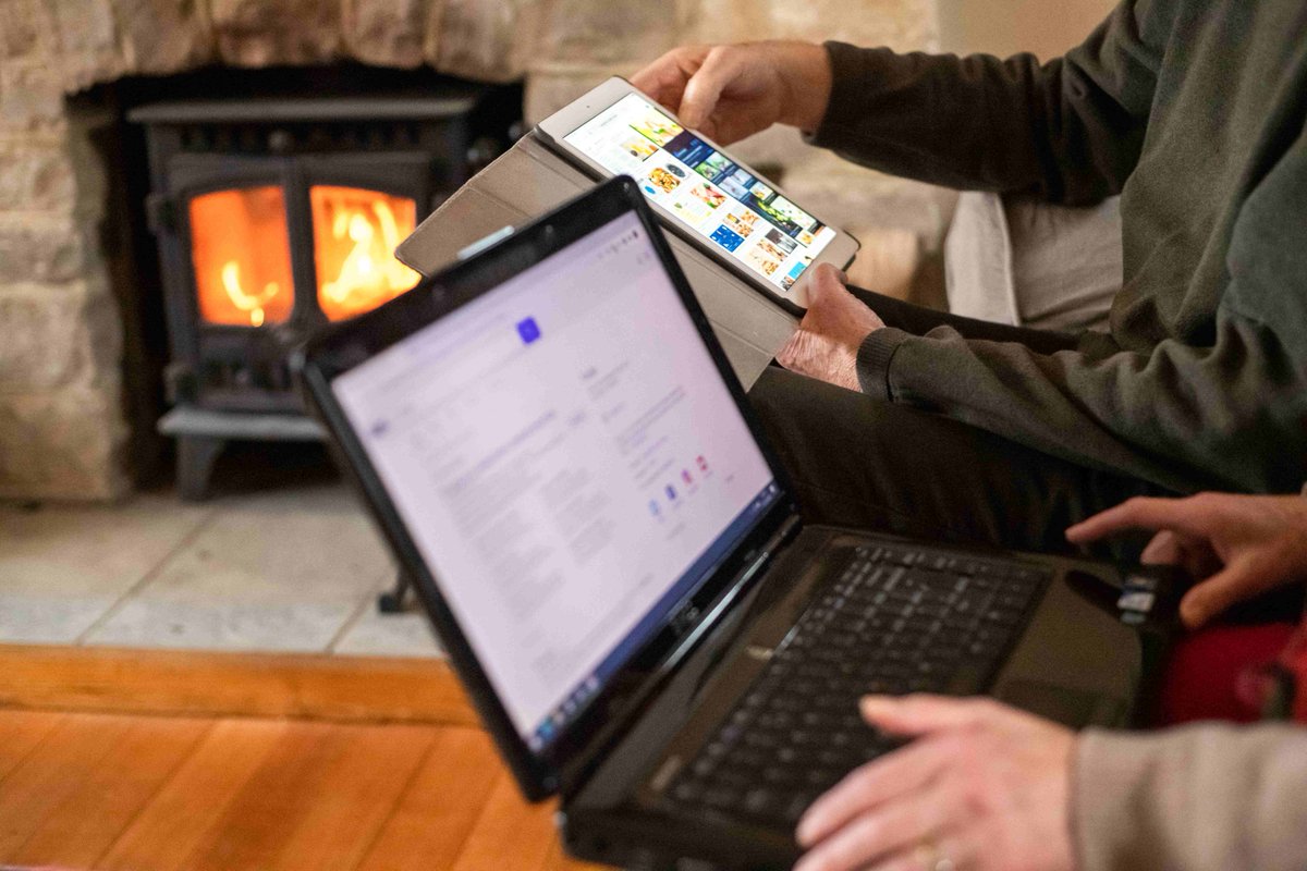 LincolnshireCC's tweet photo. 📱From medication reminders to safety devices, technology can make caring easier.
Lincolnshire’s Connect to Support site offers guidance on digital tools and equipment to support carers #DigitalCare #CarersSupport #LincolnshireInnovation https://t.co/2LmLgoZPBq https://t.co/yFGNiHFh9m