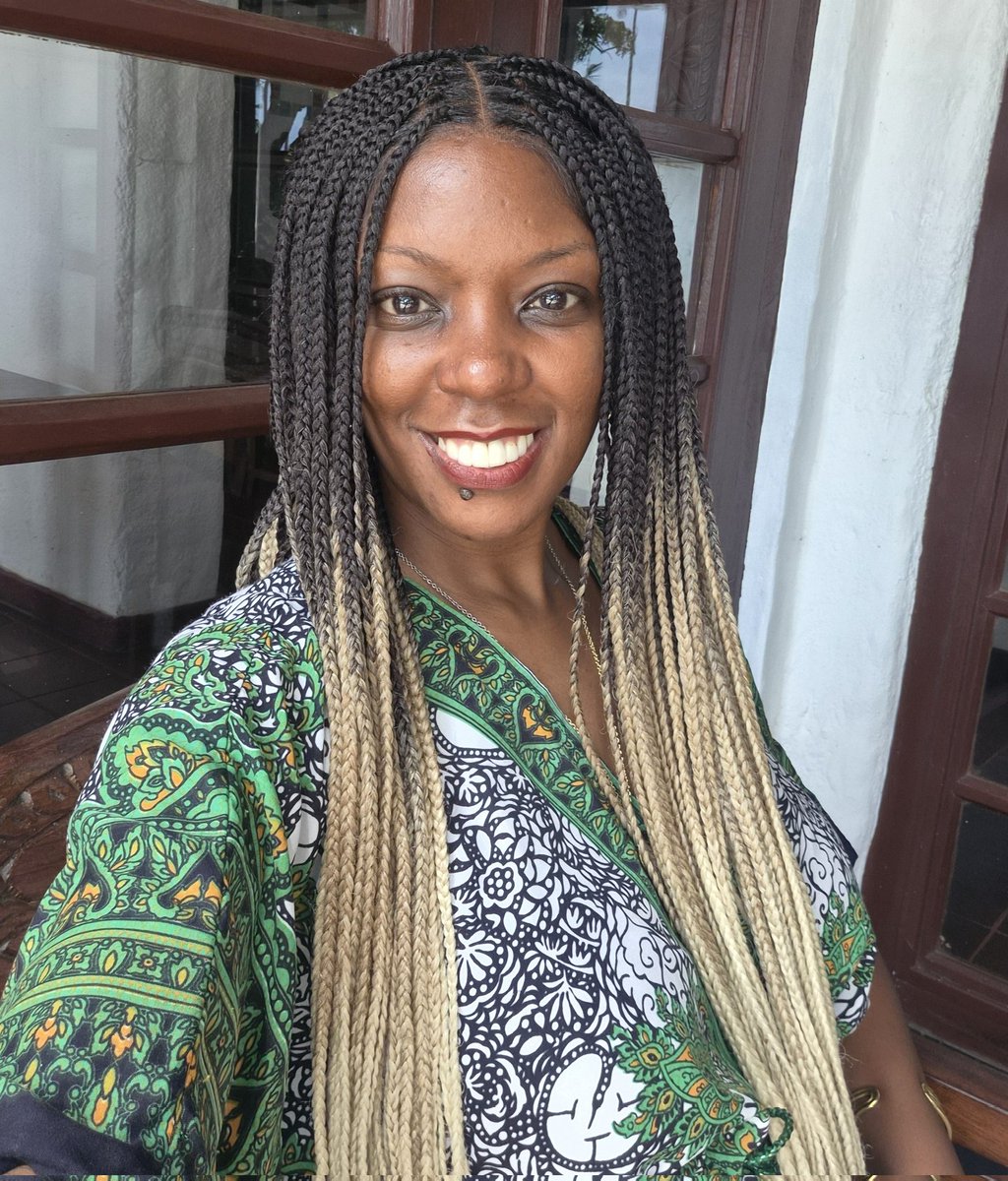 Red Dahlia tweet media