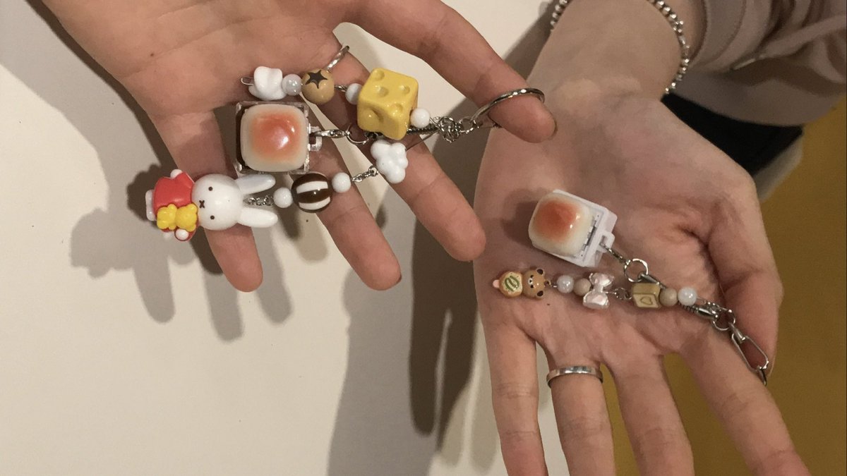 동대문 키링 만들기를 하였고, 
너무 재밌으시다!