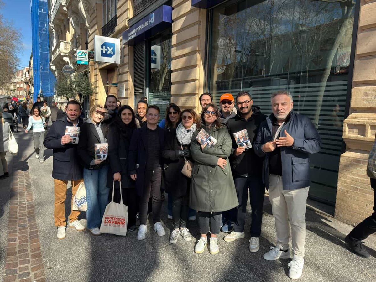 Week-end = marché du Crystal ✅

Et comme d’habitude, de très bons échanges avec les Toulousains.

On continue d’écouter, comprendre, bref, on agit à votre service. 

N’oubliez pas, les 15 et 22 mars on vote <a href="/jlmoudenc/">Jean-Luc Moudenc</a> et la liste <a href="/jmoudenc2026/">Protégeons l’Avenir avec Jean-Luc Moudenc</a>