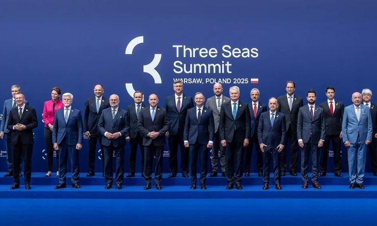 Dubrovnik to Host the Three Seas Initiative as Regional Alliance Gains Strategic Weight
buff.ly/AV8queW