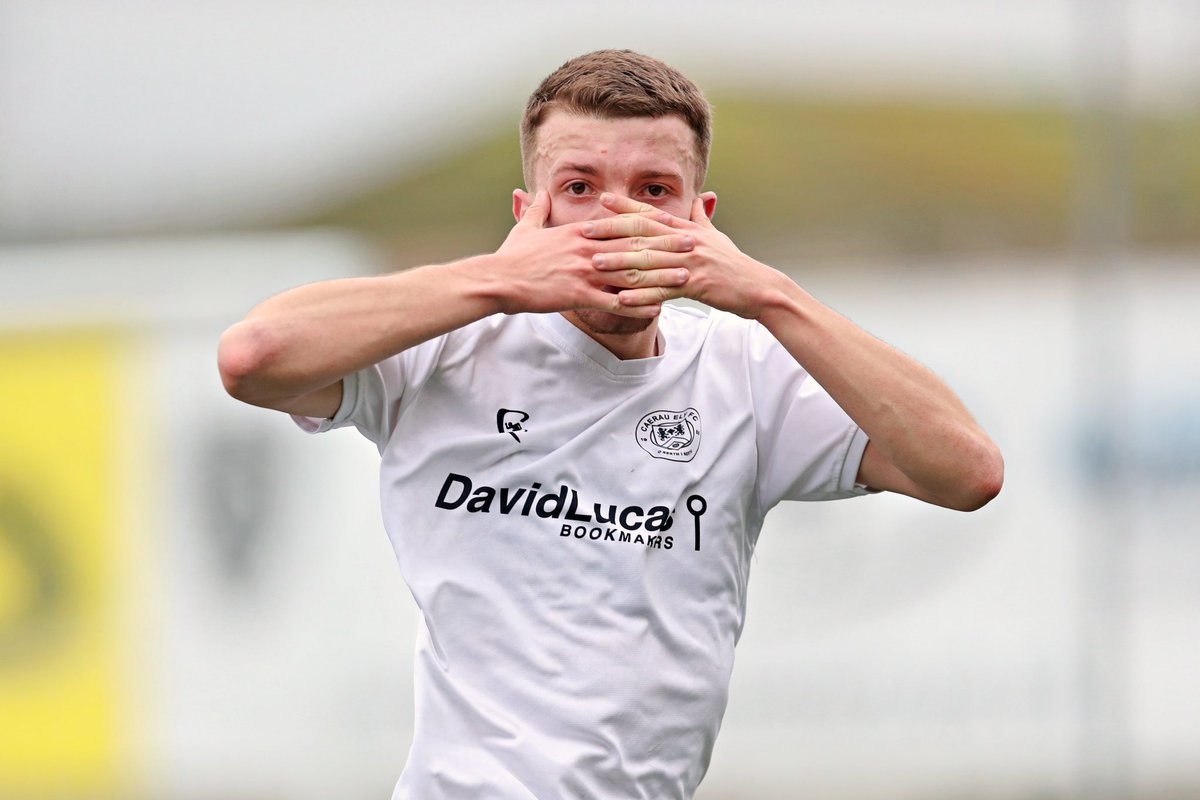 Eado (photo) tweet media