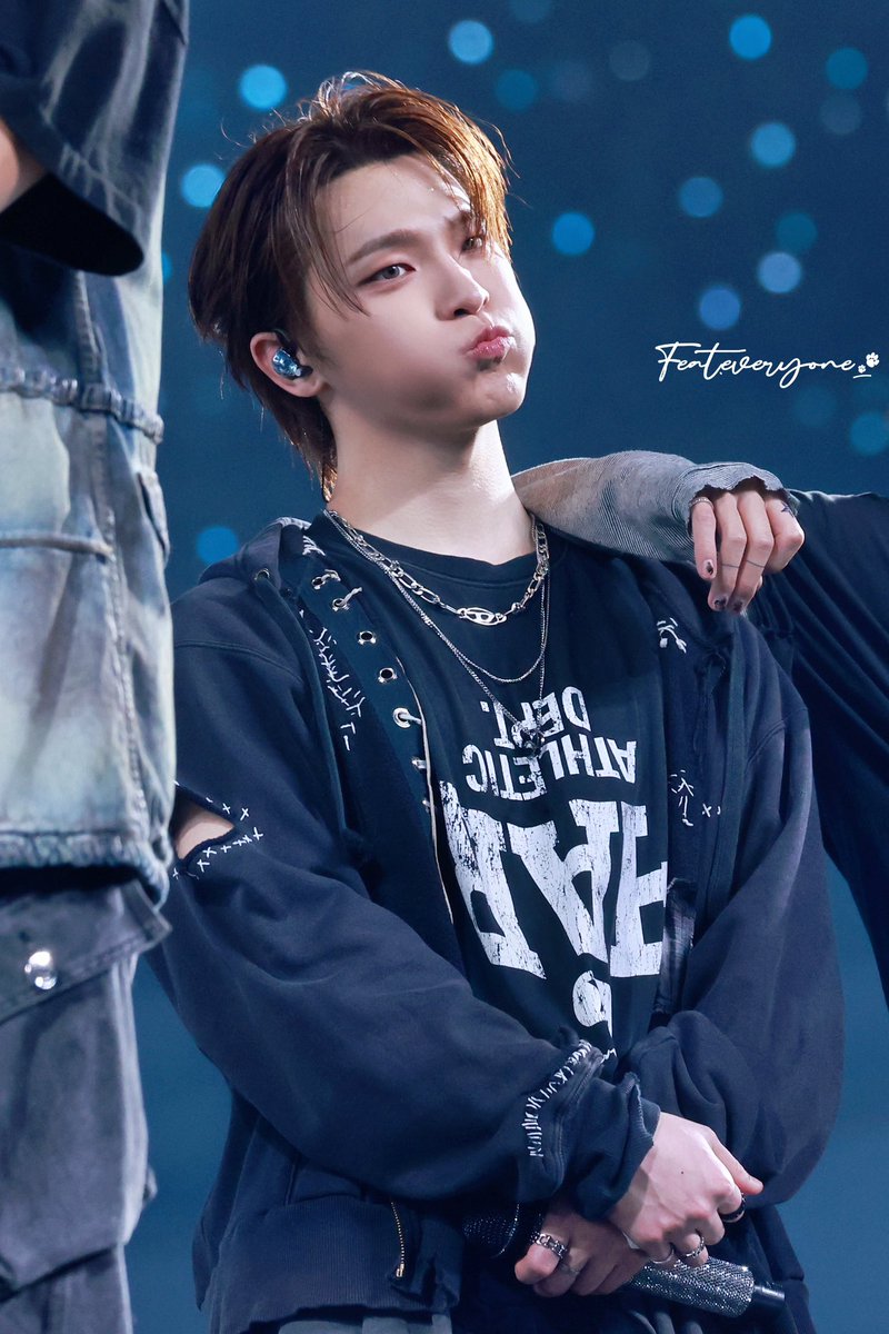 Feat_990211's tweet photo. 260228 New_ in Hong Kong Day 1

(´ε｀ )♡ (๑˘･з･˘)

#디노 #이찬 #ディノ #DINO
#세븐틴 #SEVENTEEN https://t.co/avcId1qDFx