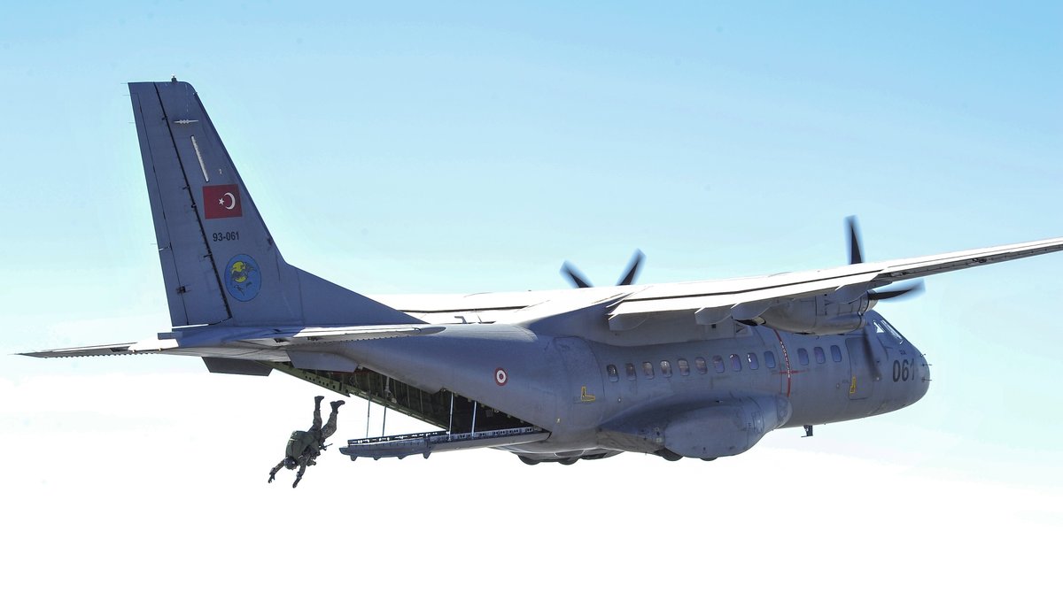 Cesaret varsa
Mesafe yoktur. 🇹🇷

#MillîSavunmaBakanlığı
#GününFotoğrafı 📸