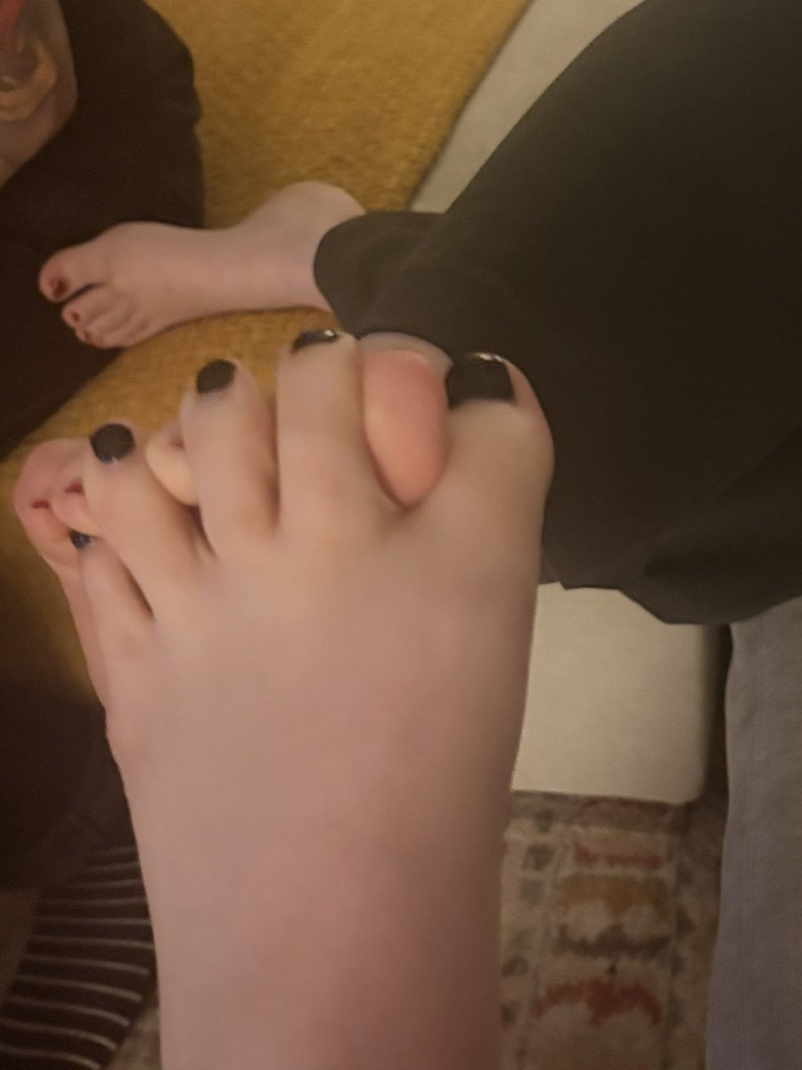 Mistress Bones tweet media