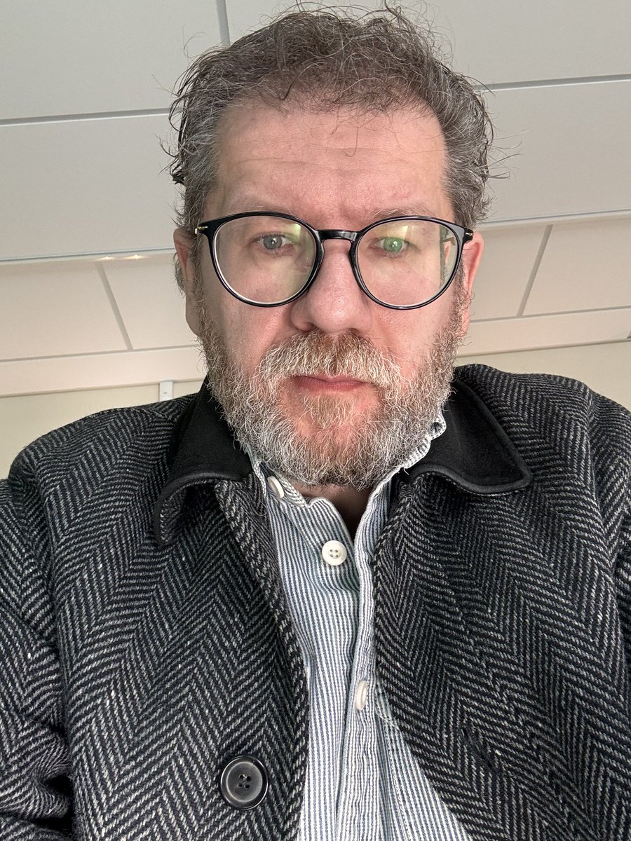 трек, що не вивозить tweet media