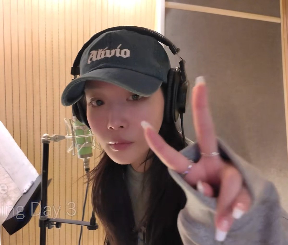 그와중에 또 알리비오 모자 쓰고 있어ㅠ