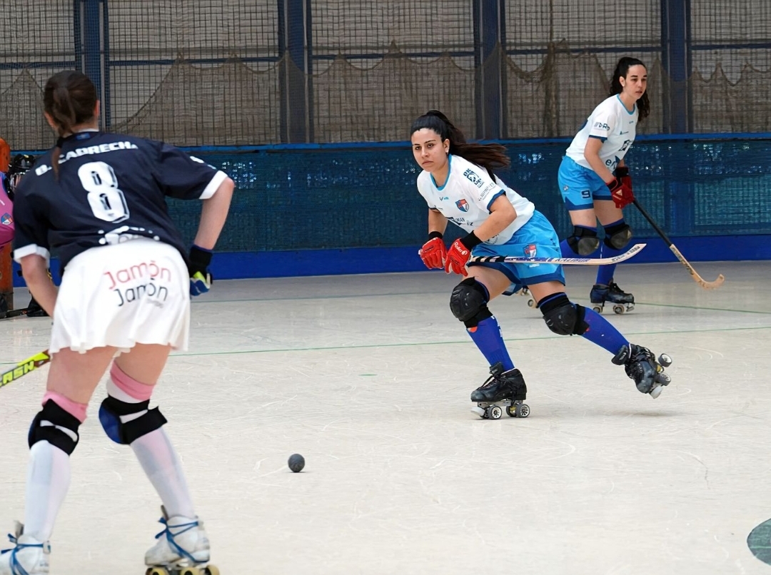 🏑 El Iman Serroukh Alcalá Hockey vence 9-3 al Oviedo Roller HC y sigue firme en la lucha por el ascenso. Próximo reto: derbi ante Tres Cantos. <a href="/AlcalaHockey/">@IMAN SERROUKH ALCALÁ HOCKEY</a>  #AlcaláDeHenares #HockeyPatines #Deporte alcalaviva.es/victoria-comod…