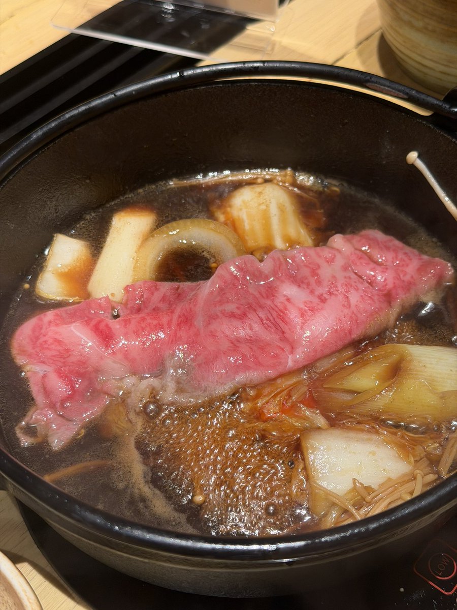 กินกันเถอะ tweet media