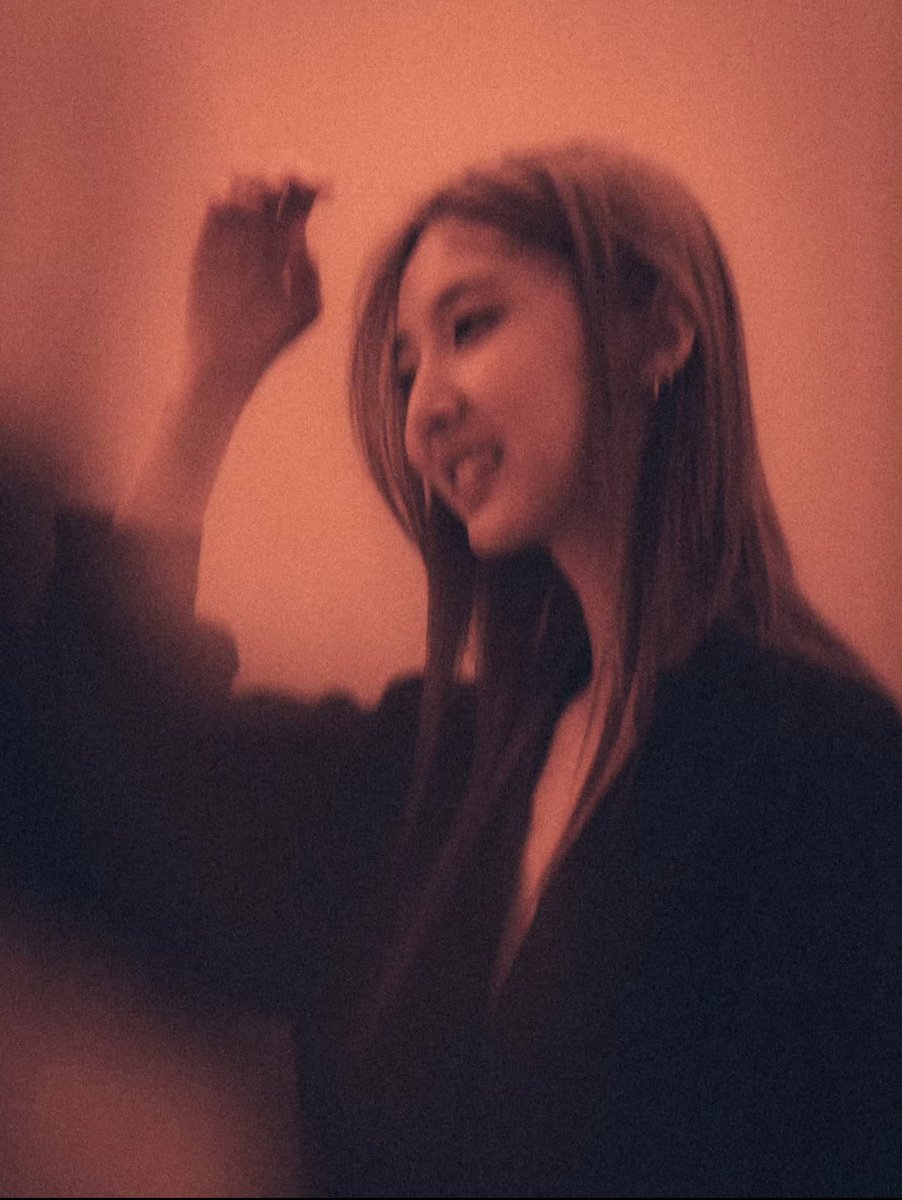 สวยจัง😗

#nenevader #QalaNôir