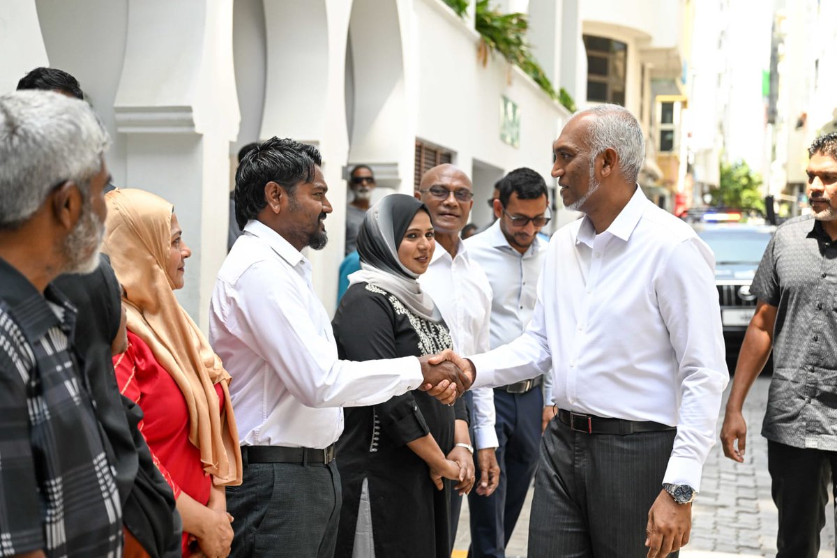 Saeed22Hussain's tweet photo. މައްޗަންގޮޅި ދެކުނު ކެންޑިޑޭޓް ނަންބަރު 7 ،ރިފްއަތު ޝަރީފް 

އިންޝާ ﷲ 

#Rippe4Dhekunu
#LCE2026 
#DhiveheengeRaajje 
#CongressPartyMV
#JaleelForMayor

@RShareef5787 @MustoHussain https://t.co/d6dLGOG3cV