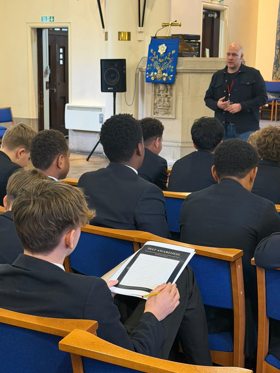 QueenVictoriaSchool tweet media