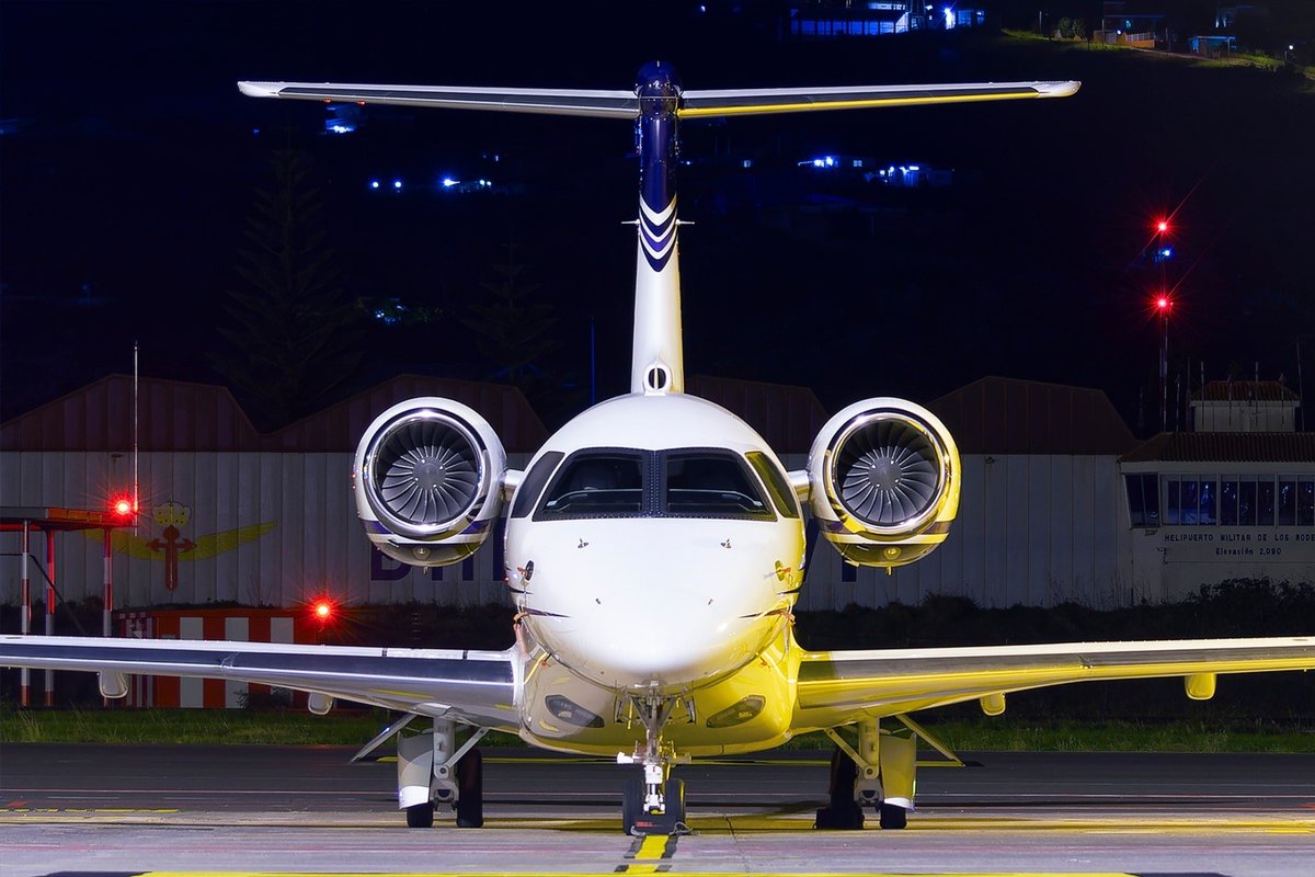 AviationNetwork's tweet image. Avcon Jet is looking for an EASA type-rated Captain on Embraer EMB-550 to be based in Europe (16 days on, 14 days off). Visit anjobs.short.gy/e4n6jS to apply.

Photo Credit: Manuel Estevez

(Symbolic Image)

#AvconJet #Vienna #Austria #EU #Embraer #EMB550 #Praetor #BusinessJet