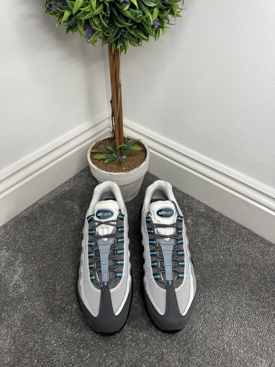 sneakdenuk's tweet photo. Nike Air Max 95 Baltic Blue UK 9🥶
Brand new 👟
DM on insta📲
https://t.co/BNQL7Fltrb https://t.co/pZuqocCngC
