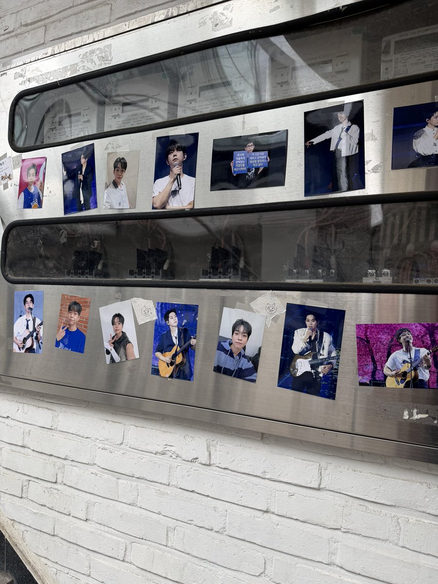 ํคํค tweet media