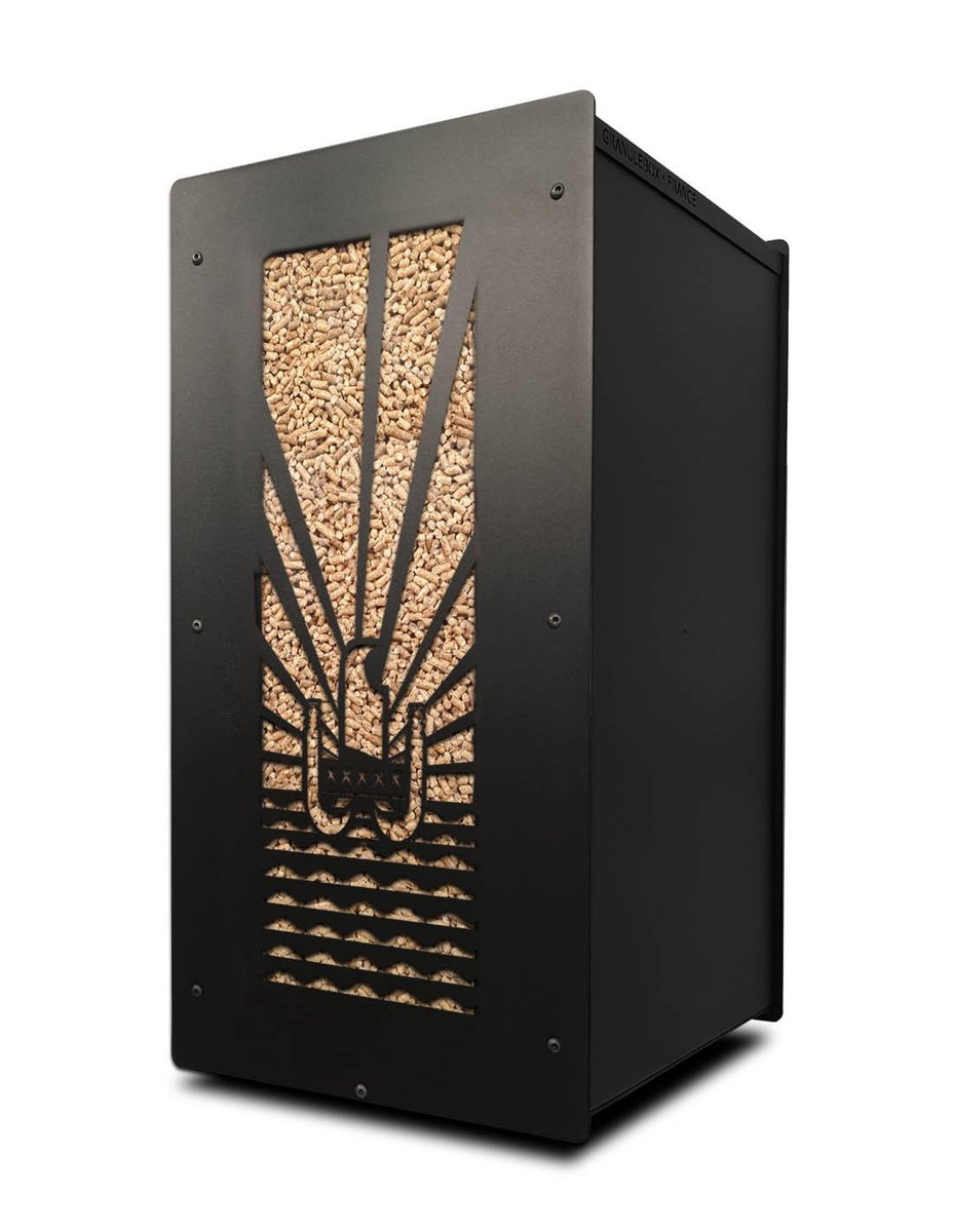Stocker ses pellets ou granulés de bois avec style : découvrez le mobilier design Granulebox. Un meuble-silo pratique qui remplace les sacs, protège les granulés et s’intègre à votre intérieur. Design + efficacité picbleu.fr/les-articles/g…