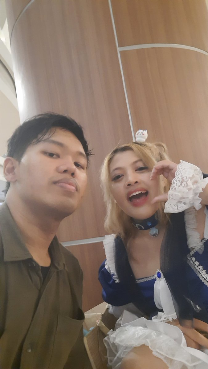 fikrijos399's tweet photo. otsu rissa @Rissa_deBleu @KuremachiSukses https://t.co/gpAEf4izjn