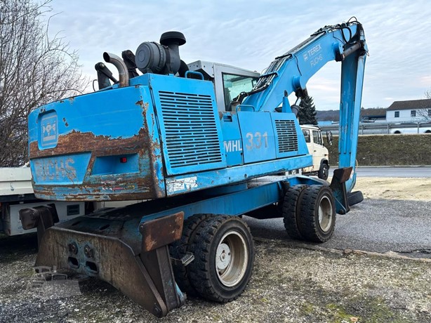TractorHouseEU's tweet photo. 🔔🔔 MACHINE OF THE WEEK
🛠️ 🛠️𝟮𝟬𝟬𝟱 𝗙𝗨𝗖𝗛𝗦 𝗠𝗛𝗟𝟯𝟯𝟭

View full listing 👉 https://t.co/Afg8UE7ezD

✅ 14.800 Hours
✅ 13 kW magnet system for efficient material handling
✅ 9.8 m reach and 4 outriggers for stability

 #ConstructionEquipment #MaterialHandling https://t.co/DZiGCbNaIL