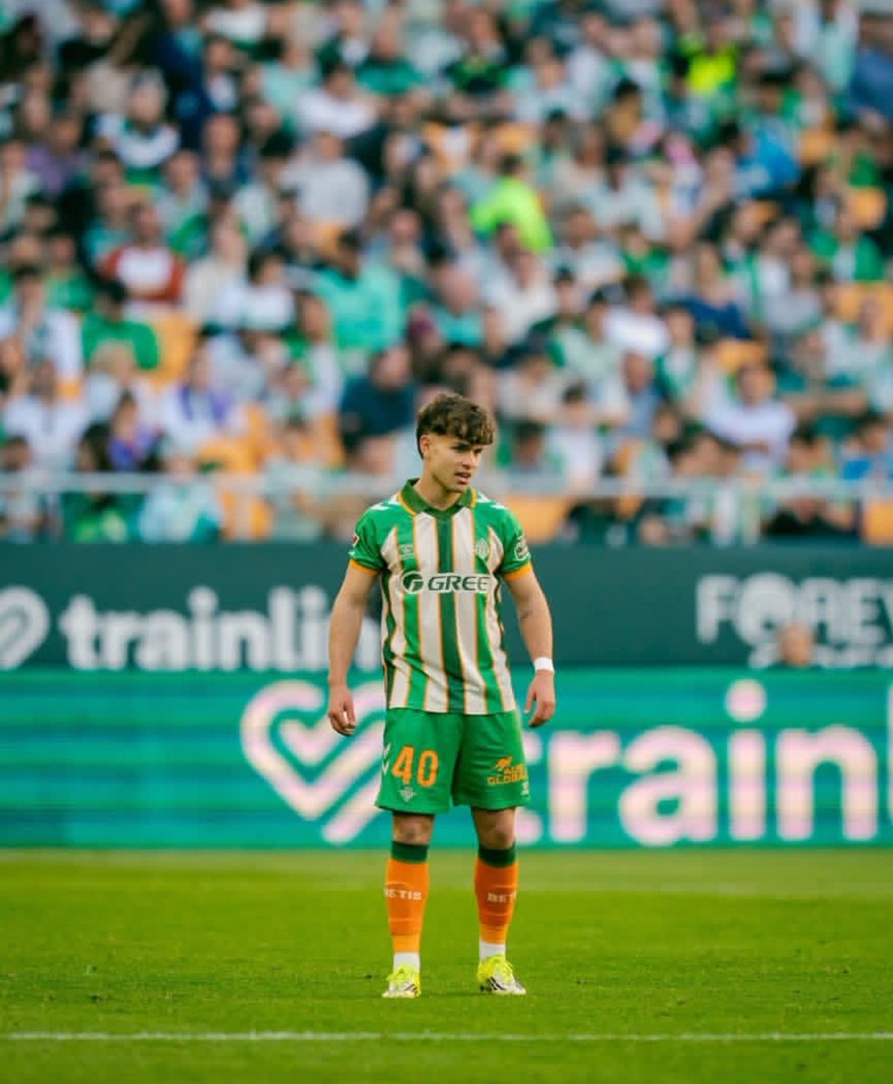 Sabéis que defiendo a Manuel Pellegrini hasta la saciedad pero lo de ayer es inexplicable e indefendible.

Con Antony y Fornals totalmente reventados, no sacó al campo ni a Ángel Ortiz ni a Deossa. No tuvo ningún sentido y por esto, en parte, no ganamos el partido.