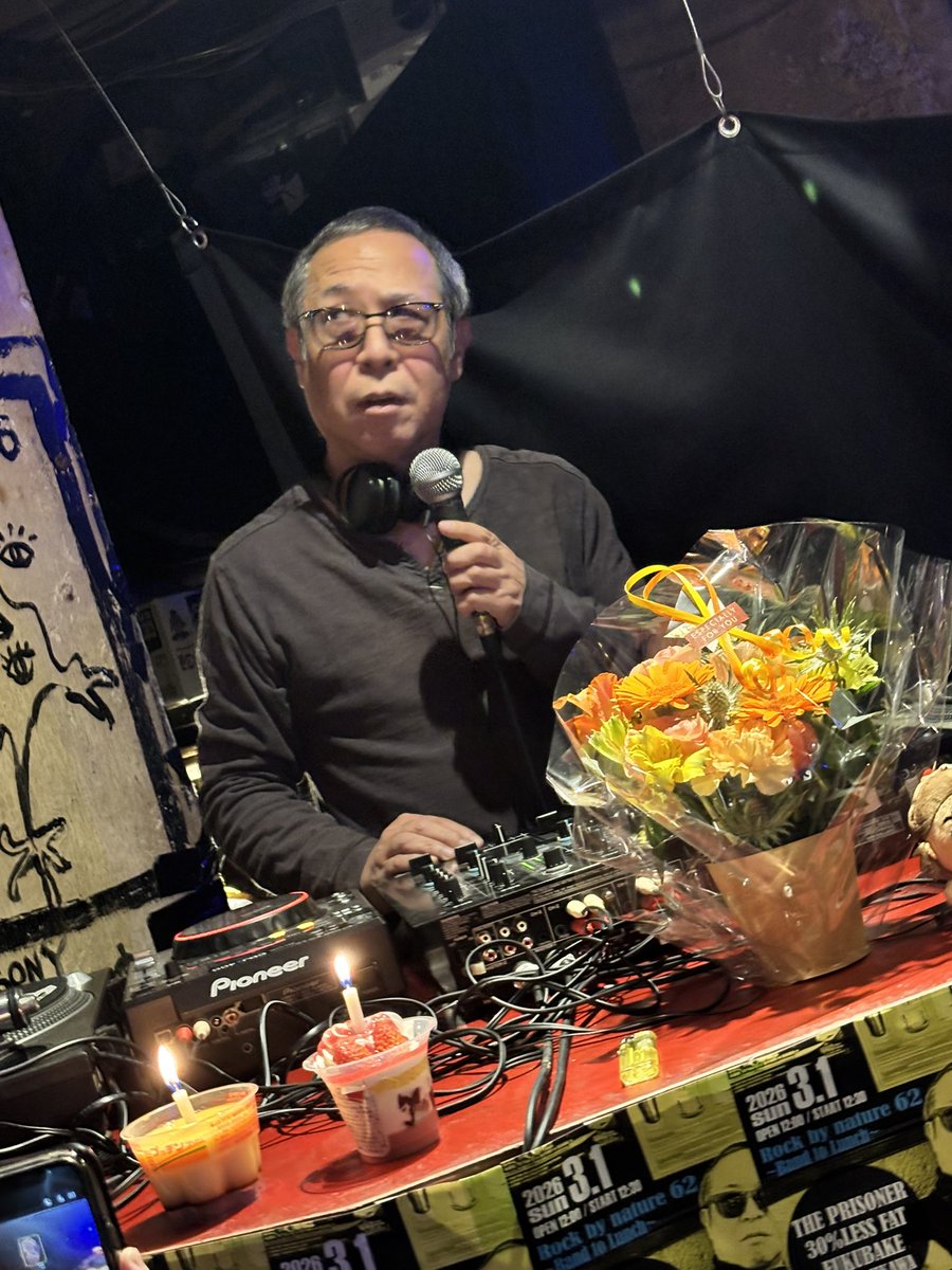 マエカシ tweet media