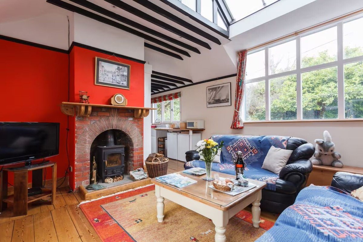TheHolidayCots's tweet photo. ✨ Late Availability at Spout House Studio ✨

Spout House Studio has late availability from 2nd – 6th March for a 4-night stay. 📅

Enjoy this relaxing escape for just £400, a fantastic saving of £180. 💷

🛏️ Sleeps 5
https://t.co/DRAjpr1cOj 

#SpoutHouseStudio #LateAvailability https://t.co/xmzzoY696q